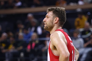 Καθυστέρηση στην έναρξη του δευτέρου ημιχρόνου στο ΑΕΚ-Ολυμπιακός λόγω του αγώνα Άρης-Πανιώνιος