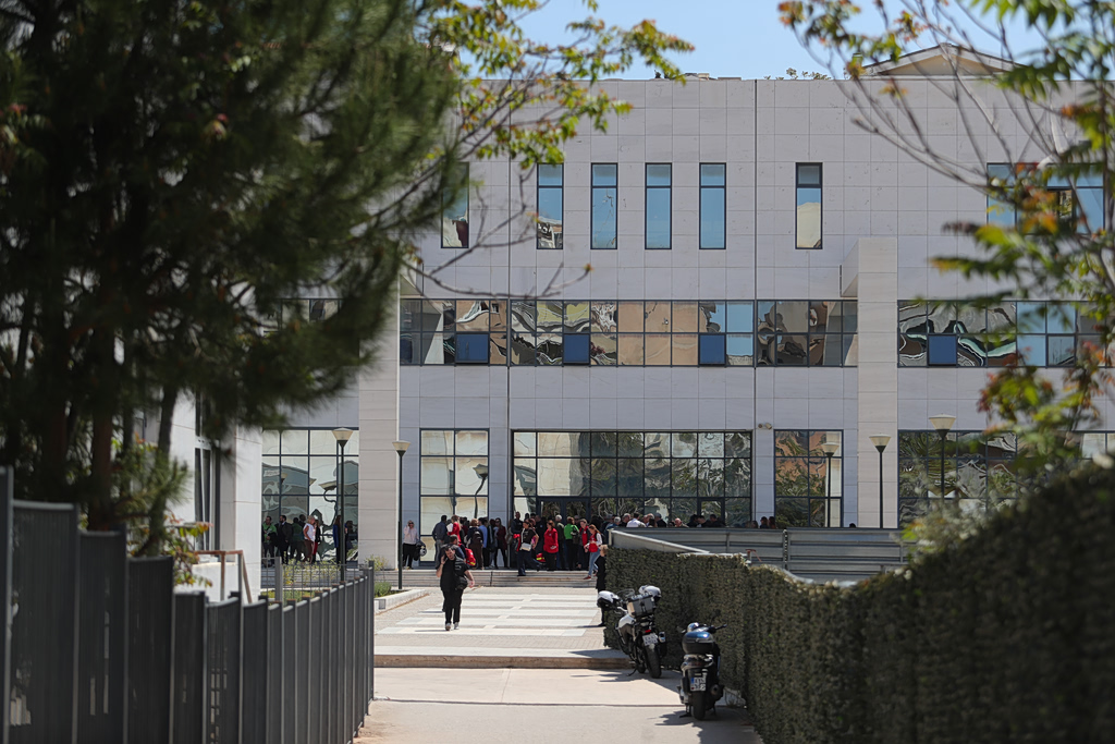 Ένωση Δικαστών και Εισαγγελέων: Αφύλακτα τα δικαστήρια – Η επίθεση στη Λουκάρεως κατέδειξε την απουσία μέτρων ασφαλείας