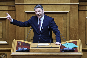 Ανδρουλάκης: «Ο κ. Μητσοτάκης είναι επικίνδυνος και πρέπει να παραιτηθεί για να αναπνεύσει η χώρα και η δημοκρατία»