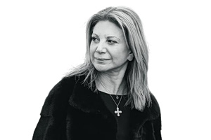 Μαρία Καρυστιανού: Στη διασταύρωση δύο δρόμων