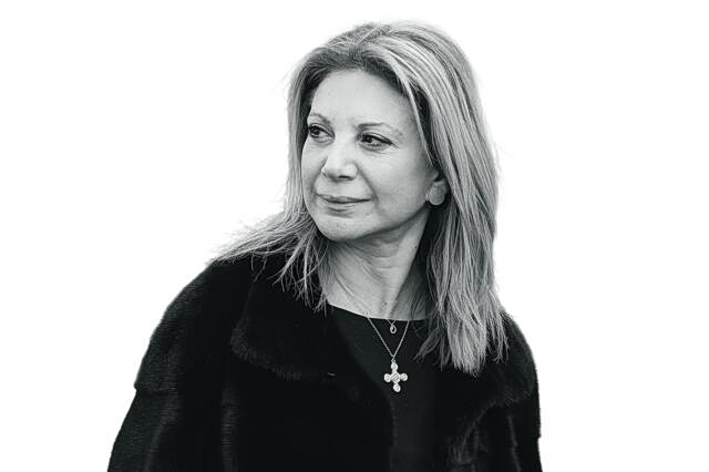 Μαρία Καρυστιανού: Στη διασταύρωση δύο δρόμων