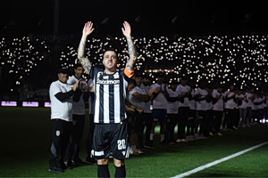 Το μήνυμα του Βιεϊρίνια για τα 100 χρόνια του Δικέφαλου του Βορρά : «Τον ΠΑΟΚ δεν τον ακολουθείς, τον ζεις!»