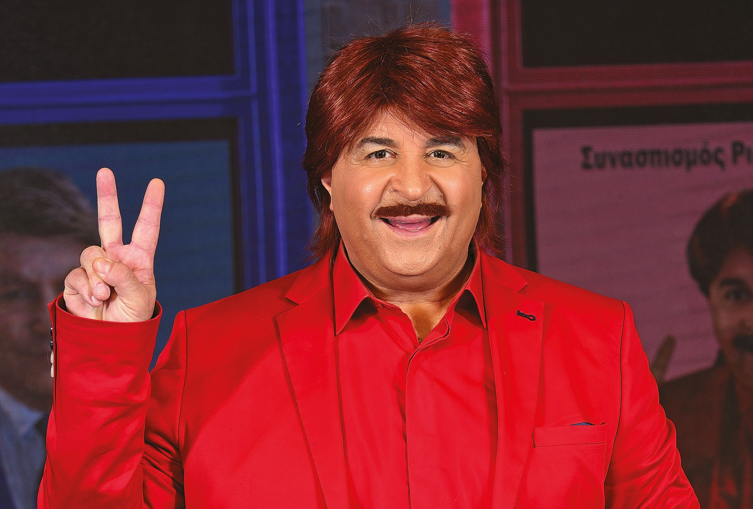 Markos by Night: &Omicron; &Mu;ά&rho;&kappa;&omicron;&sigmaf; &Sigma;&epsilon;&phi;&epsilon;&rho;&lambda;ή&sigmaf; &epsilon;&pi;&iota;&sigma;&tau;&rho;έ&phi;&epsilon;&iota; &tau;&omicron; &Sigma;ά&beta;&beta;&alpha;&tau;&omicron; &mu;&epsilon; &mu;&iota;&alpha; &alpha;&pi;&omicron;&lambda;&alpha;&upsilon;&sigma;&tau;&iota;&kappa;ή &pi;&alpha;&rho;ά&sigma;&tau;&alpha;&sigma;&eta;