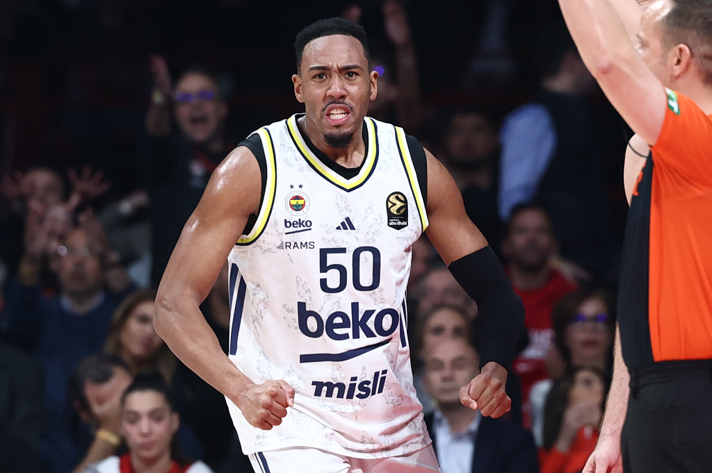 EuroLeague: Η Φενέρμπαχτσε ετοιμάζει «καυτή» έδρα με θεματικά μπλουζάκια για το Game 2