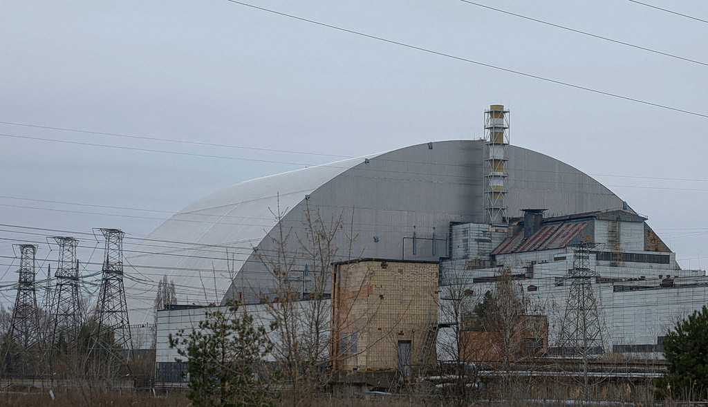 Ρωσικοί πύραυλοι μια ανάσα από το Τσερνόμπιλ – «Κίνδυνος σοβαρού ατυχήματος»