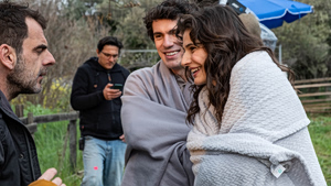 «Σύγκρουση»: Δείτε backstage φωτογραφίες από το νέο ερωτικό δικαστικό θρίλερ του Mega