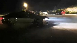 Έκαναν κόντρες και drift στο λόφο του Λυκαβηττού – Πρόστιμα και αφαιρέσεις αδειών οδήγησης (video)