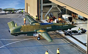 Πρώτη πτήση για το αόρατο drone MQ-25A Stingray του Πολεμικού Ναυτικού των ΗΠΑ – Ποιες είναι οι δυνατότητές του