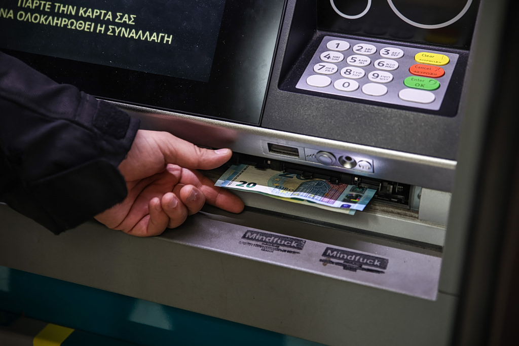 Έρχεται «χρυσό» πακέτο πληρωμών 1,3 δισ. ευρώ – Ποιοι βλέπουν λεφτά στους λογαριασμούς τους