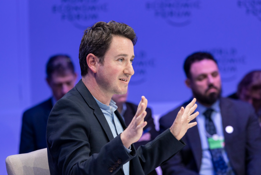 Gabriel Zucman στα «ΝΕΑ»: «Ο ελάχιστος φόρος πρέπει να βασίζεται στον πλούτο»