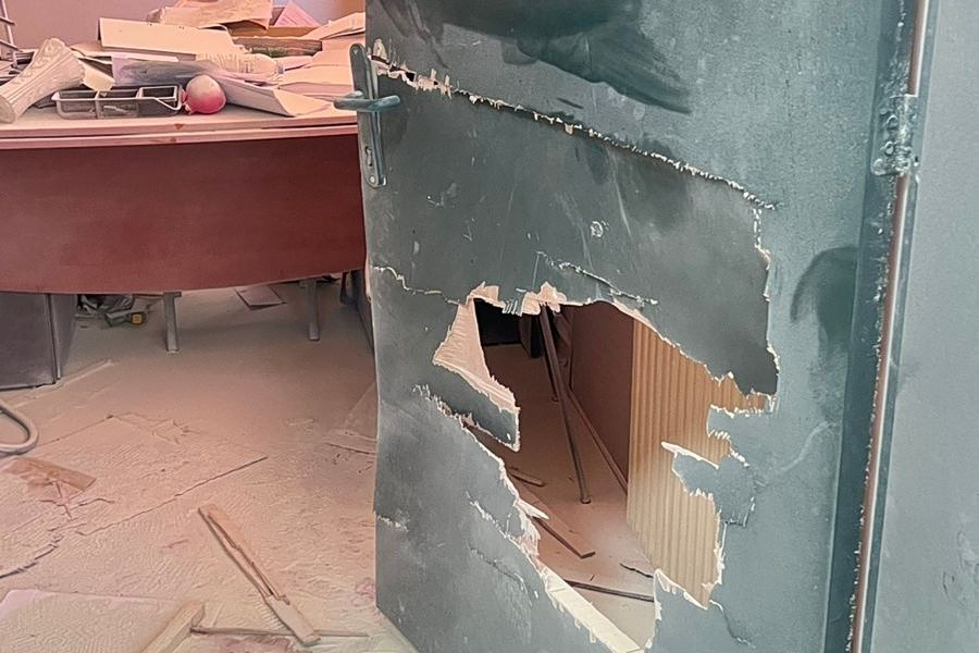 Βανδαλισμοί και κλοπή σε σχολείο Γλυφάδας: 8.000€ και PCs