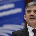 Αμπντουλάχ Γκιουλ στα «ΝΕΑ»: Να αποσύρουμε από κοινού 12 μίλια και casus belli