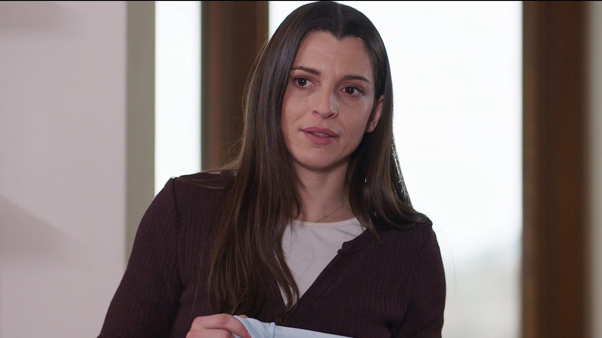 &laquo;&Eta; &Gamma;&eta; &tau;&eta;&sigmaf; &Epsilon;&lambda;&iota;ά&sigmaf;&raquo;: &Mu;&iota;&alpha; &alpha;&pi;ό&pi;&epsilon;&iota;&rho;&alpha; &alpha;&upsilon;&tau;&omicron;&kappa;&tau;&omicron;&nu;ί&alpha;&sigmaf; &kappa;&alpha;&iota; &eta; έ&nu;&tau;&alpha;&sigma;&eta; &sigma;&tau;&omicron; &alpha;&pi;&omicron;&kappa;&omicron;&rho;ύ&phi;&omega;&mu;ά &tau;&eta;&sigmaf; &sigma;&tau;&omicron; &sigma;&eta;&mu;&epsilon;&rho;&iota;&nu;ό &epsilon;&pi;&epsilon;&iota;&sigma;ό&delta;&iota;&omicron;