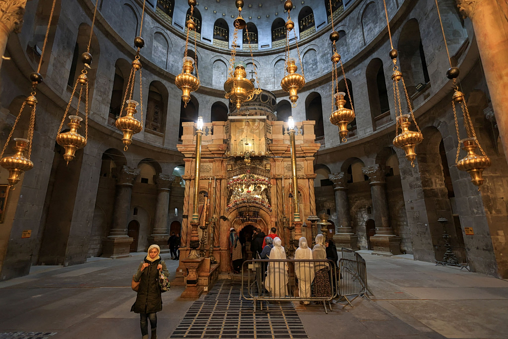 Ιερουσαλήμ: Άνοιξαν μετά από 40 ημέρες ο Ναός της Αναστάσεως και το Τείχος των Δακρύων – Συγκίνηση για πιστούς και ιερείς