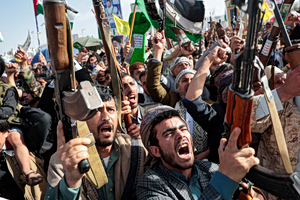 Η Τεχεράνη καλεί σε «Janfada» (Θυσία) – Στρατολογεί ανήλικα υπό τον φόβο χερσαίας επίθεσης