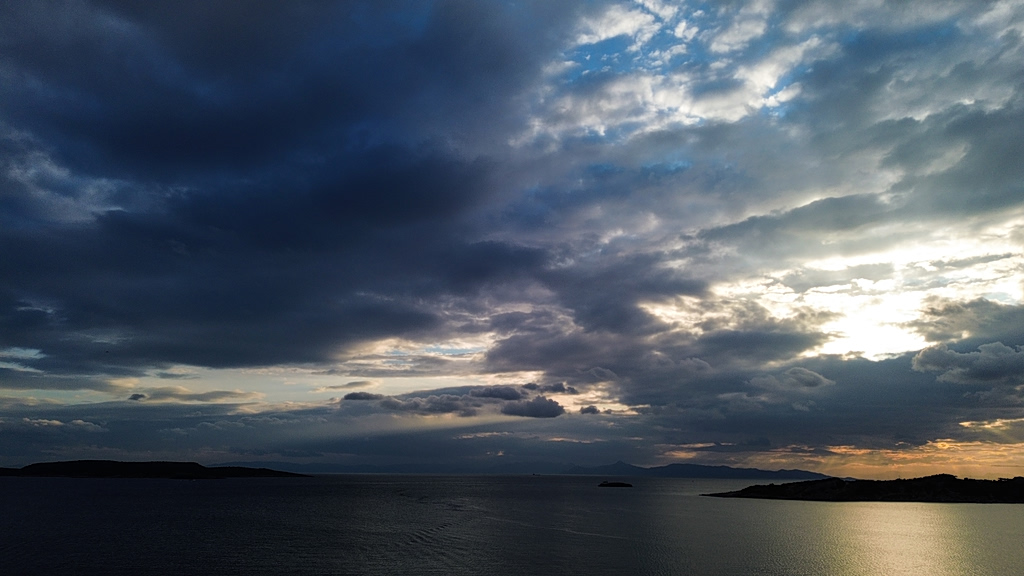 Καιρός: Ψυχρή εισβολή βλέπει ο Κολυδάς την Πρωτομαγιά – Σε ποιες περιοχές θα βρέξει