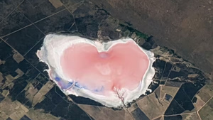 Τι είναι η γιγάντια ροζ καρδιά που φωτογράφισε η NASA από το διάστημα