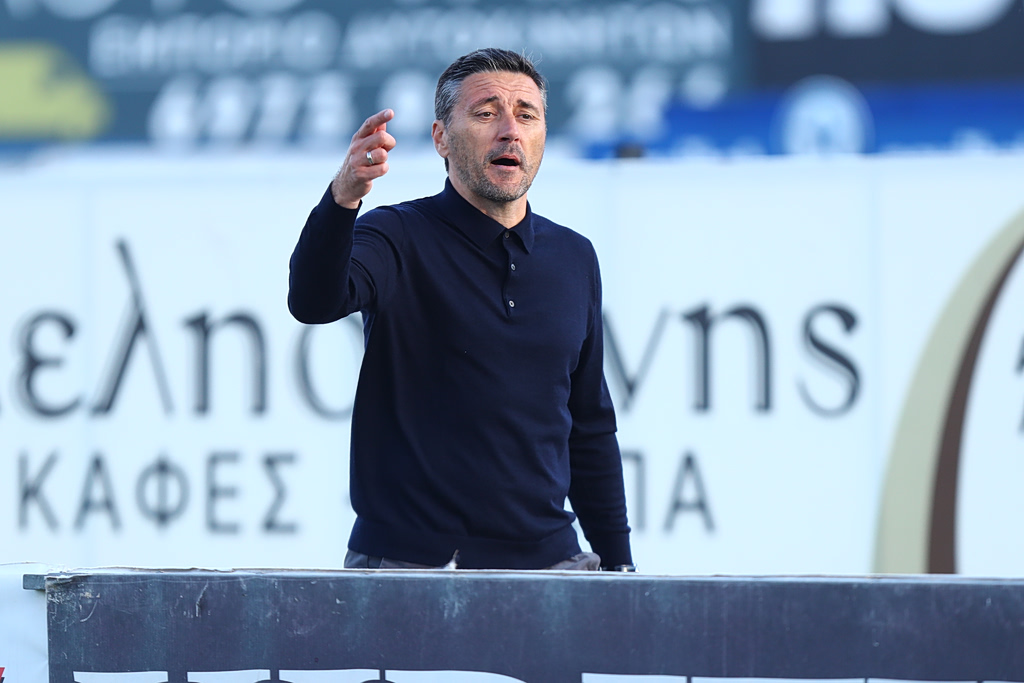 Βαριά «καμπάνα» στον Κέρκεζ: Εκτός πάγκου για 7 αγωνιστικές – έφεση ετοιμάζει ο Ατρόμητος