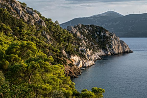 Το ηφαίστειο στην «αυλή» της Αθήνας που δεν κοιμάται ποτέ – Μπορεί να ξυπνήσει;