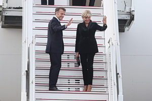 Αποχώρησε ο Μακρόν από την Αθήνα – Τι αποκόμισε η Ελλάδα από την επίσκεψή του