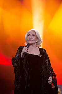 Μαρινέλλα: Μα εσύ ποτέ να μην χαθείς από τη ζωή μας – Η τελευταία εμφάνιση της σπουδαίας ερμηνεύτριας το Μ. Σάββατο στο Mega