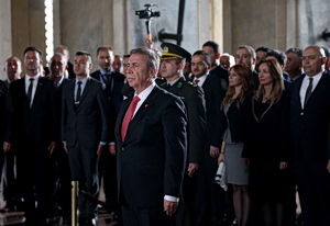 Η τουρκική αντιπολίτευση σε κλοιό