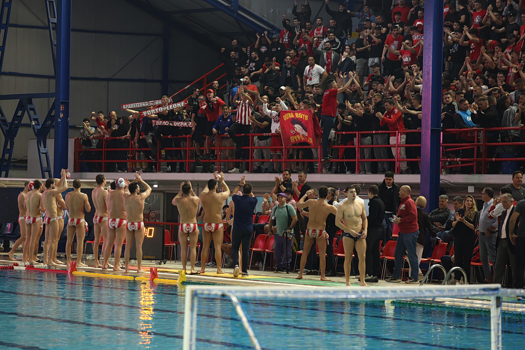 Ολυμπιακός: Η ατμόσφαιρα στο Παπαστράτειο έκανε τον γύρο του κόσμου (vid)