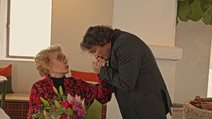 «Πάμε μια βόλτα;»: Μάρω Κοντού: Ποιος είναι ο διάσημος ηθοποιός που την αποκαλεί «μαμά» μέχρι σήμερα