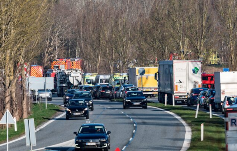 Σύγκρουση τρένων στη Δανία – Αναφορές για πολλούς τραυματίες