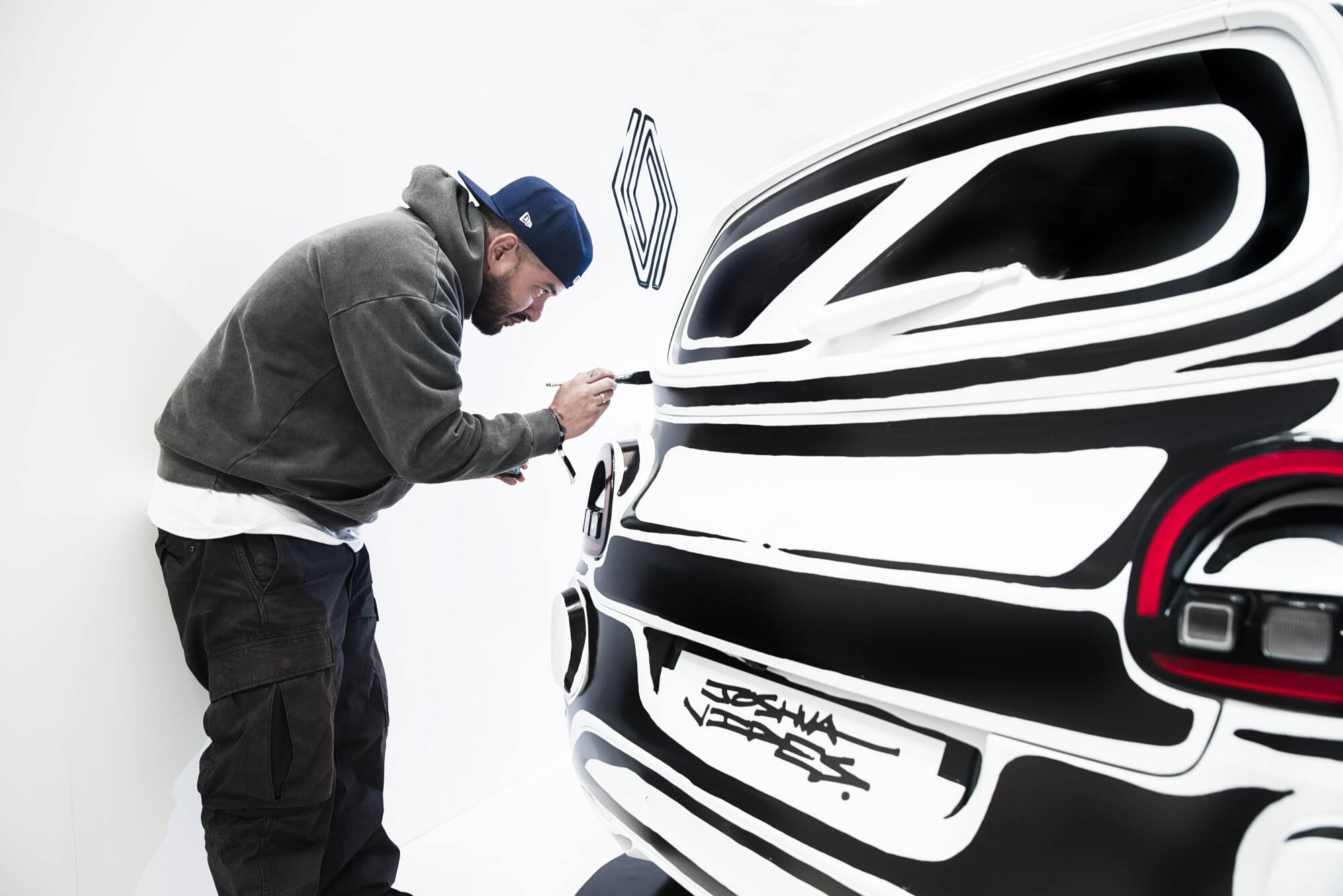 To &nu;έ&omicron; Renault Twingo έ&gamma;&iota;&nu;&epsilon; &kappa;ό&mu;&iota;&kappa;