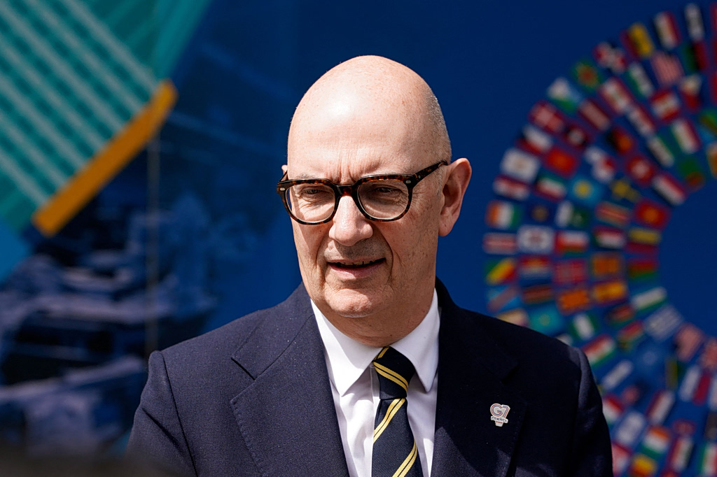 Ρολάν Λεσκίρ στα «ΝΕΑ»: «Μοιραζόμαστε τις ίδιες αξίες της ευρωπαϊκής ταυτότητας»