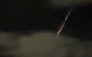 Λύθηκε το μυστήριο; Τι ήταν τελικά τα παράξενα αντικείμενα που καταγράφηκαν στον ουρανό της Ελλάδας;