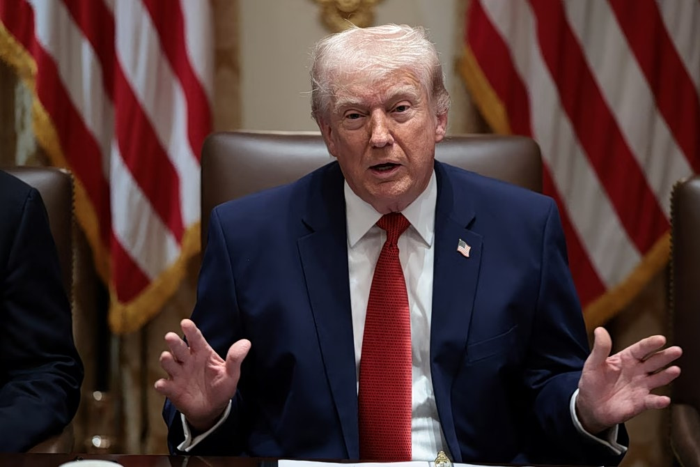 Τραμπ: Η κατάρριψη του F-15 δεν θα επηρεάσει τις διαπραγματεύσεις – Συνετρίβη δεύτερο αμερικανικό αεροσκάφος στον Περσικό