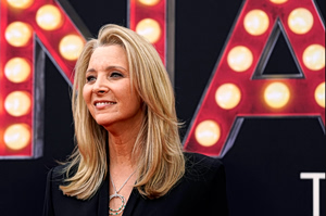 Λίζα Κούντροου: «Κανείς δεν νοιαζόταν για μένα, ήμουν το έκτο φιλαράκι» – Τι αποκάλυψε η «Φοίβη» σε συνέντευξή της