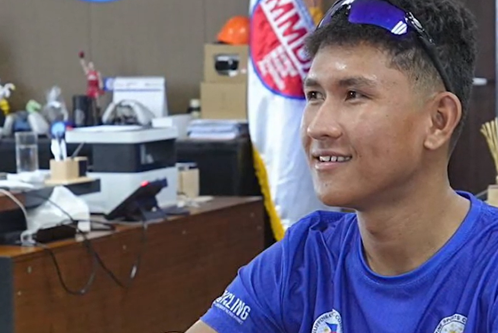 «Τρέχω απλώς με το ποδηλατάκι μου»: Ντελιβεράς κατέρριψε το εθνικό ρεκόρ ποδηλασίας στις Φιλιππίνες