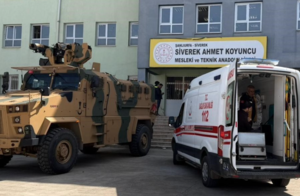 Ένοπλη επίθεση σε λύκειο στην Τουρκία – Πληροφορίες για 7 τραυματίες και ομήρους