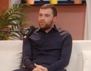 Φαμπρίτσιο Ρομάνο: Η ζωή πίσω από τις ειδήσεις