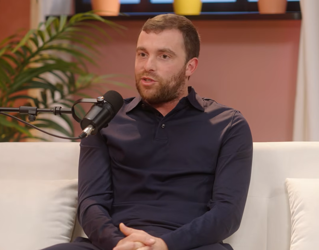 &Phi;&alpha;&mu;&pi;&rho;ί&tau;&sigma;&iota;&omicron; &Rho;&omicron;&mu;ά&nu;&omicron;: &Eta; &zeta;&omega;ή &pi;ί&sigma;&omega; &alpha;&pi;ό &tau;&iota;&sigmaf; &epsilon;&iota;&delta;ή&sigma;&epsilon;&iota;&sigmaf;