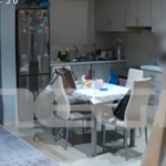 Νέα Φιλαδέλφεια: Έβλεπαν live τη διάρρηξη στο σπίτι τους – Γύρισαν την κάμερα και συνέχισαν ανενόχλητες (βίντεο)