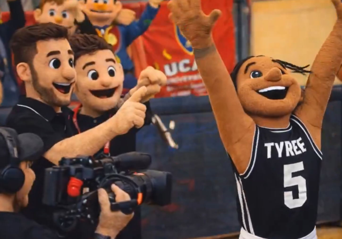 &Omicron; &Pi;&Alpha;&Omicron;&Kappa;, &omicron; &Alpha;&lambda;ό&nu;&sigma;&omicron; &kappa;&alpha;&iota; &tau;&omicron; &kappa;&alpha;&rho;&tau;&omicron;ύ&nu; &pi;&omicron;&upsilon; &gamma;&epsilon;&lambda;ά&epsilon;&iota; ό&lambda;&eta; &eta; &Iota;&sigma;&pi;&alpha;&nu;ί&alpha;