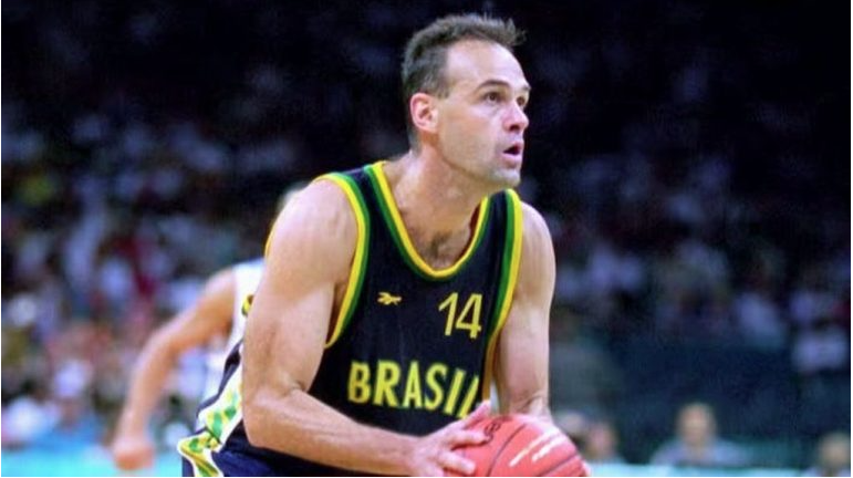 Θρήνος στο παγκόσμιο μπάσκετ: Πέθανε ο θρυλικός Όσκαρ Σμιντ