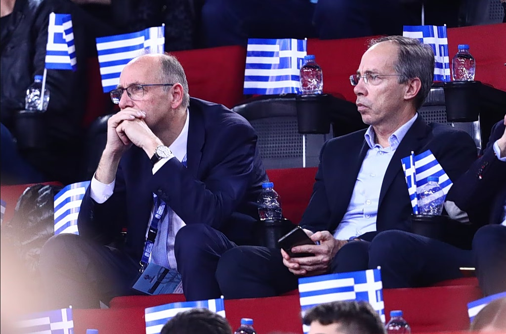 Εξελίξεις για Λιόλιο σε δύο μέτωπα: Αθλητικός Εισαγγελέας και ΕΕΑ για σκιές σε ασυμβίβαστα, διοίκηση ομάδων και διαιτησίες – Τι απαντά ο πρόεδρος της ΕΟΚ