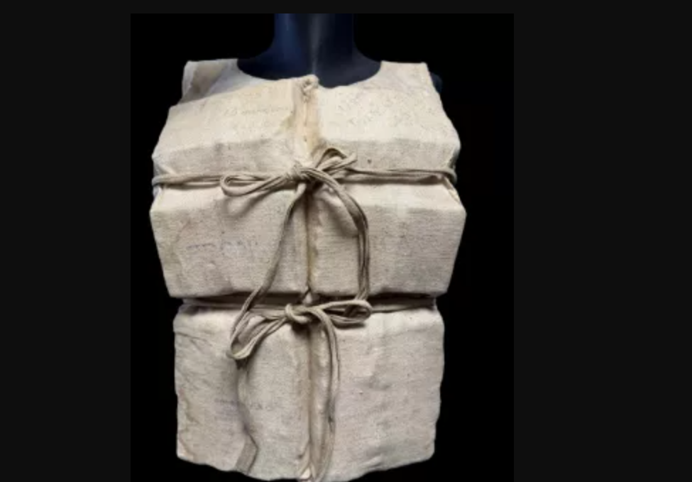 &Tau;&iota;&tau;&alpha;&nu;&iota;&kappa;ό&sigmaf;: &Sigma;&tau;&omicron; &sigma;&phi;&upsilon;&rho;ί &sigma;&omega;&sigma;ί&beta;&iota;&omicron; &epsilon;&pi;&iota;&zeta;ή&sigma;&alpha;&sigma;&alpha;&sigmaf;