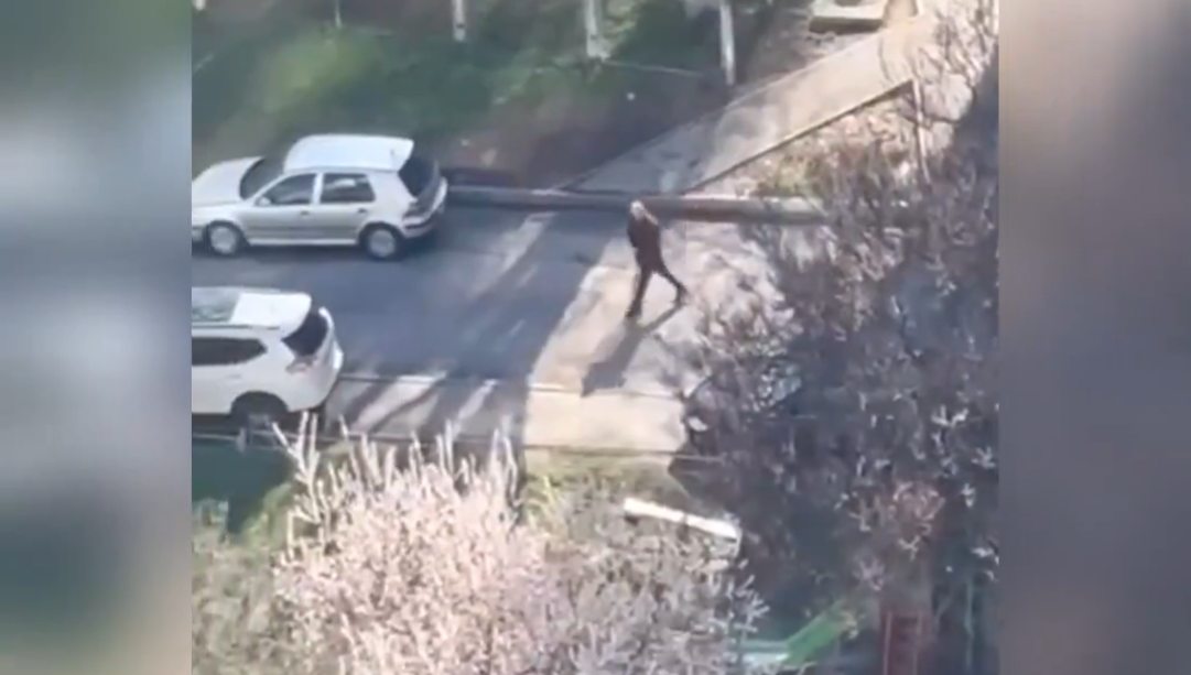 &Kappa;ί&epsilon;&beta;&omicron;: Έ&nu;&omicron;&pi;&lambda;&omicron;&sigmaf; ά&nu;&omicron;&iota;&xi;&epsilon; &pi;&upsilon;&rho; &kappa;&alpha;&iota; &tau;&alpha;&mu;&pi;&omicron;&upsilon;&rho;ώ&theta;&eta;&kappa;&epsilon; &sigma;&epsilon; &sigma;&omicron;ύ&pi;&epsilon;&rho; &mu;ά&rho;&kappa;&epsilon;&tau;