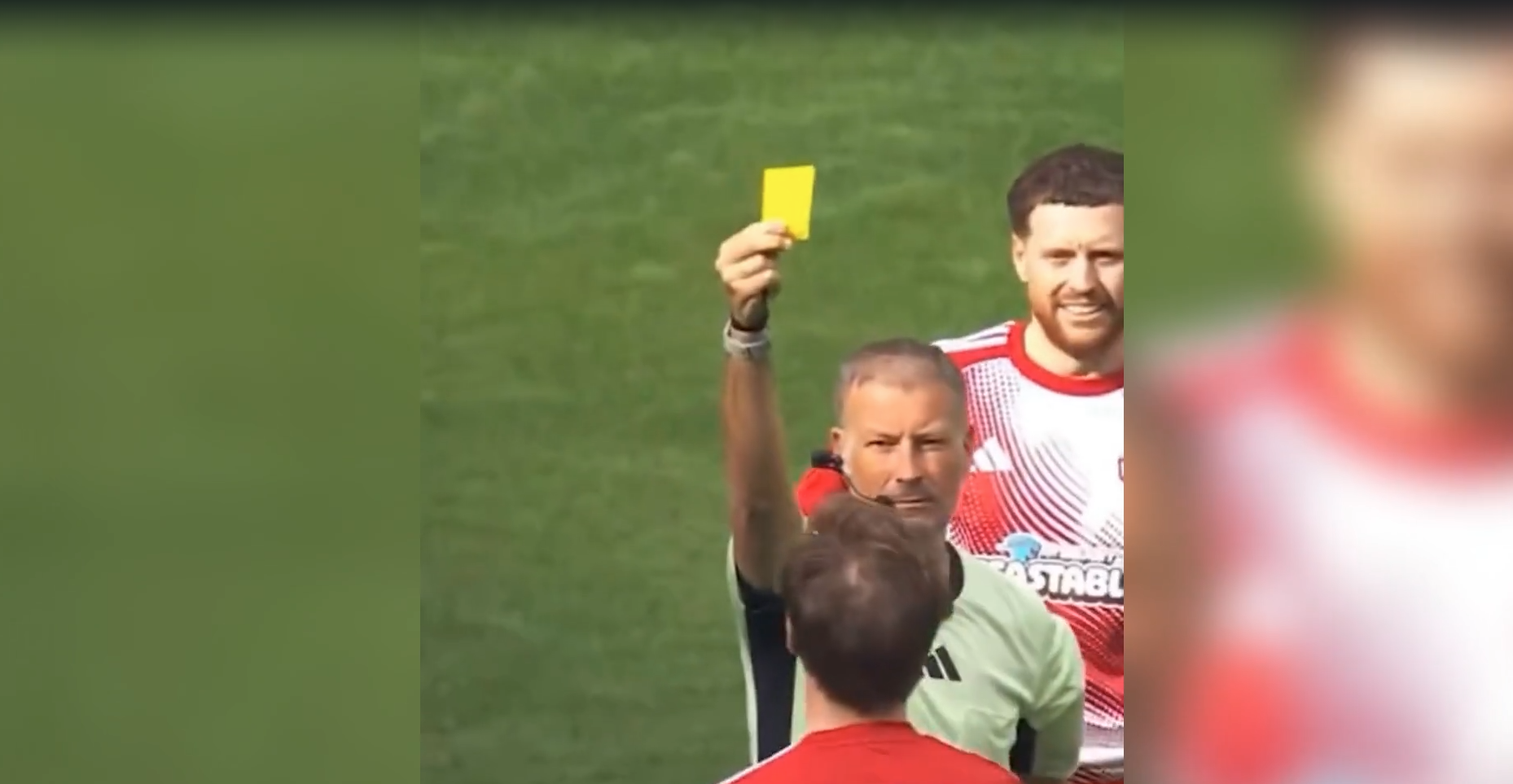 &Sigma;&upsilon;&nu;&epsilon;&chi;ί&zeta;&epsilon;&tau;&alpha;&iota; &eta; &laquo;&kappa;ό&nu;&tau;&rho;&alpha;&raquo; &tau;&omicron;&upsilon; Youtuber &Mu;&alpha;&xi; &Phi;&omicron;&sigmaf; &kappa;&alpha;&iota; &tau;&omicron;&upsilon; &Mu;&alpha;&rho;&kappa; &Kappa;&lambda;ά&tau;&epsilon;&nu;&mu;&pi;&epsilon;&rho;&gamma;&kappa; &ndash; &Phi;έ&tau;&omicron;&sigmaf; &tau;&omicron;&upsilon; έ&kappa;&alpha;&psi;&epsilon; &tau;&eta;&nu; &kappa;ί&tau;&rho;&iota;&nu;&eta; &kappa;ά&rho;&tau;&alpha;