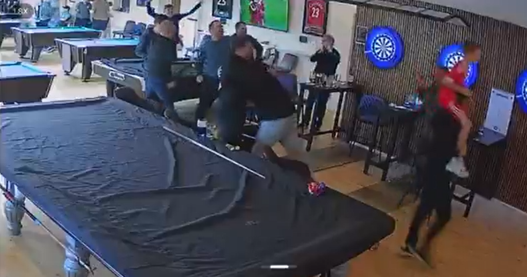 Η αντίδραση του Στίβεν Τζέραρντ στο νικητήριο γκολ του Φαν Ντάικ επί της Έβερτον (vid)