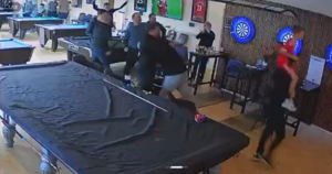 Η αντίδραση του Στίβεν Τζέραρντ στο νικητήριο γκολ του Φαν Ντάικ επί της Έβερτον (vid)