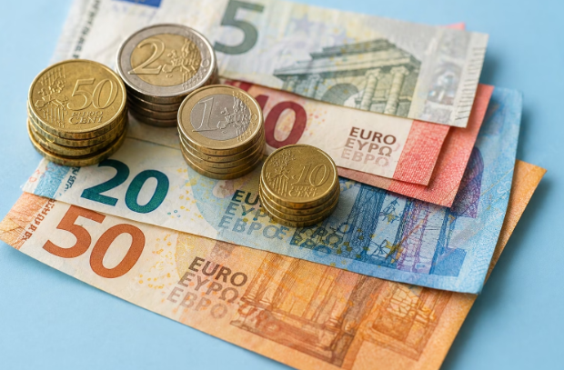 «Κουμπαράς» 1,2 δισ. ευρώ: Εφεδρείες για έκτακτα και μόνιμα μέτρα στήριξης