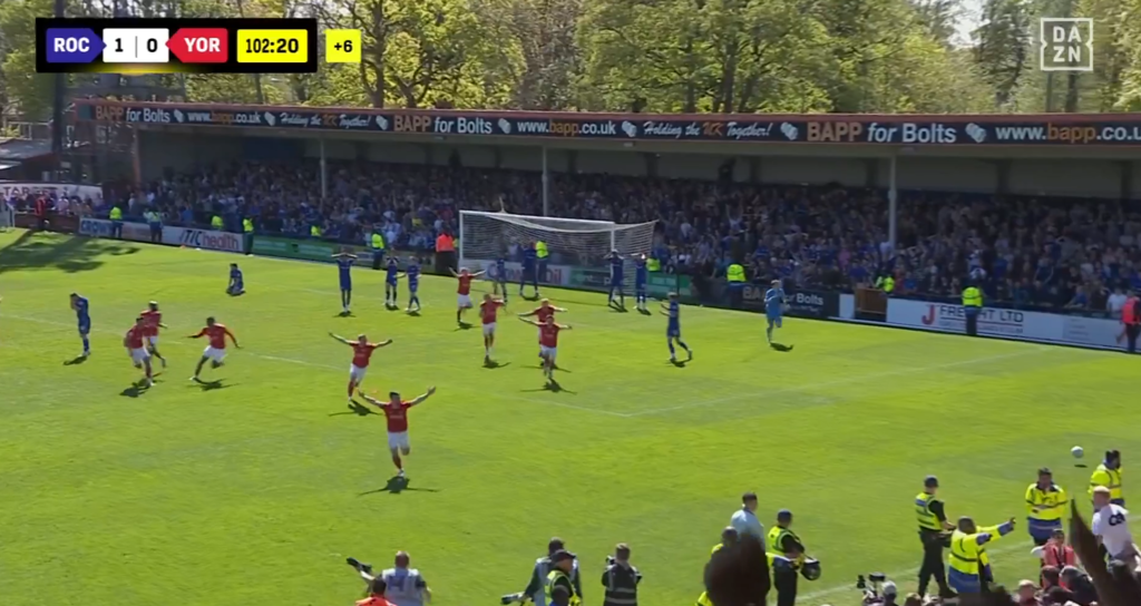 Η αγγλική National League στην απόλυτη παράνοια: Από την άνοδο στο 95΄ της Ρότσντεϊλ στην ισοφάριση-σοκ από την Γιόρκ Σίτι στο 103΄