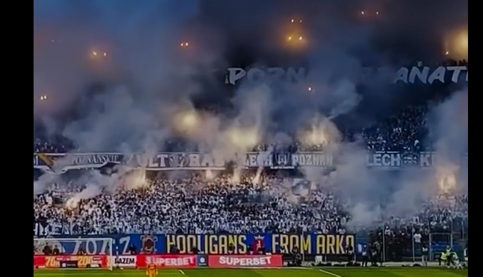 Εντυπωσιακό tifo από τη Λεχ Πόζναν με την απεικόνιση των Αγίων Πέτρου και Παύλου (vid)